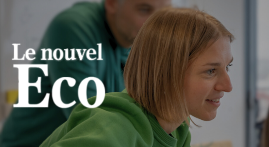 IA et legaltechs : Floriane Bergonzi avec le logo du nouvel Eco.